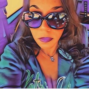 Meet your Posher, Dayna